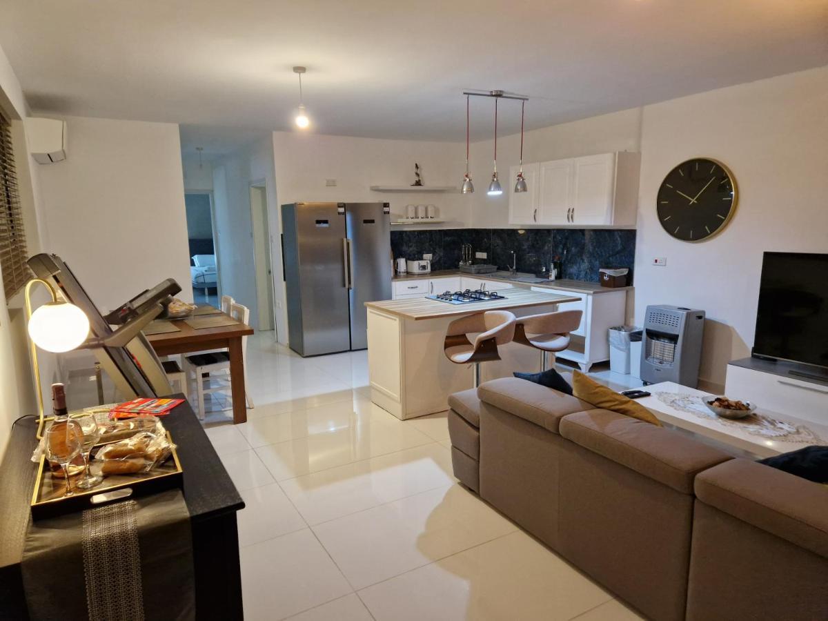 Town Pent House Apartment Luqa Ngoại thất bức ảnh