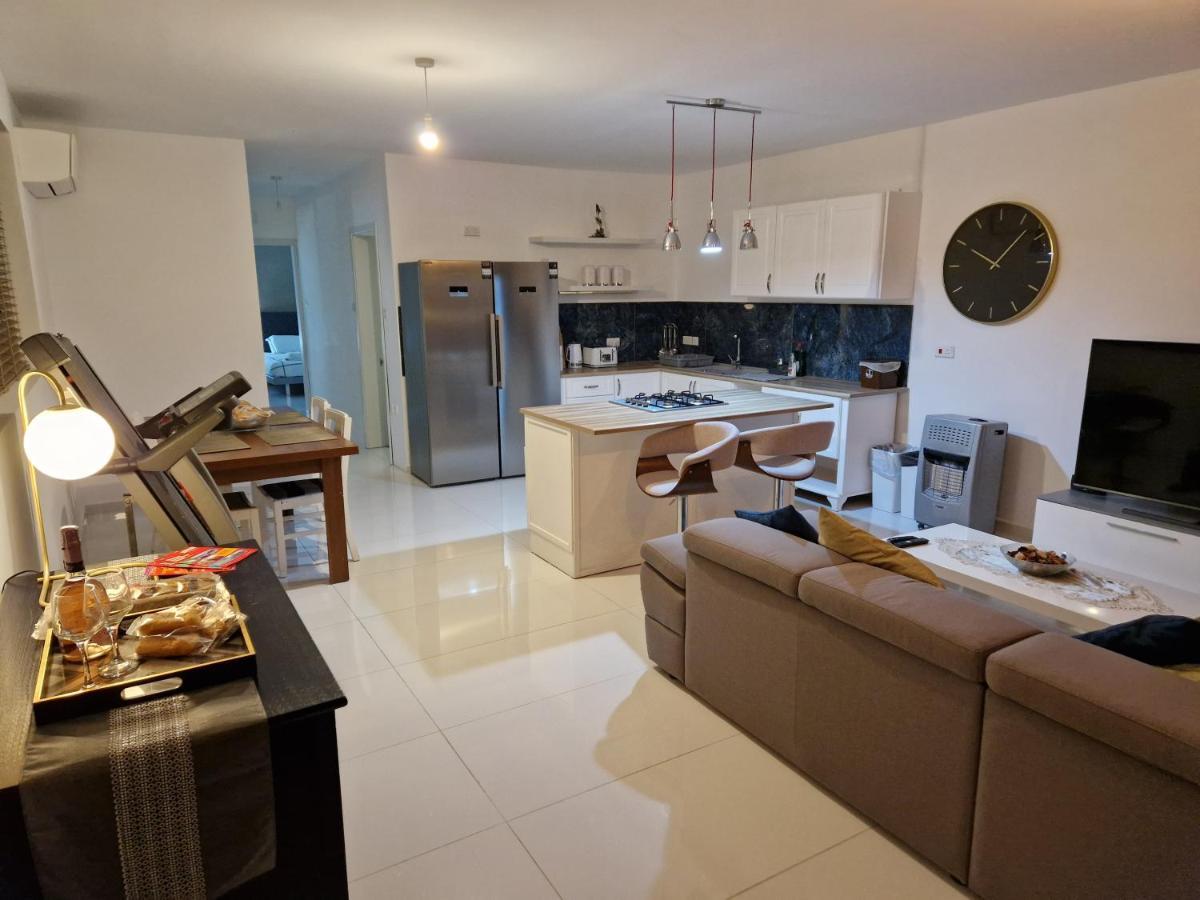 Town Pent House Apartment Luqa Ngoại thất bức ảnh